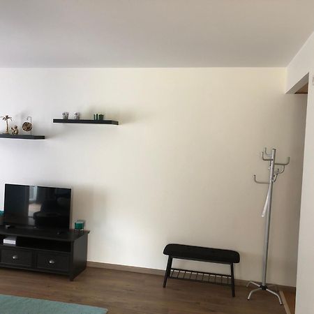 Kalevite Kodu 2-Toaline Apartment! Kuressaare Exteriér fotografie