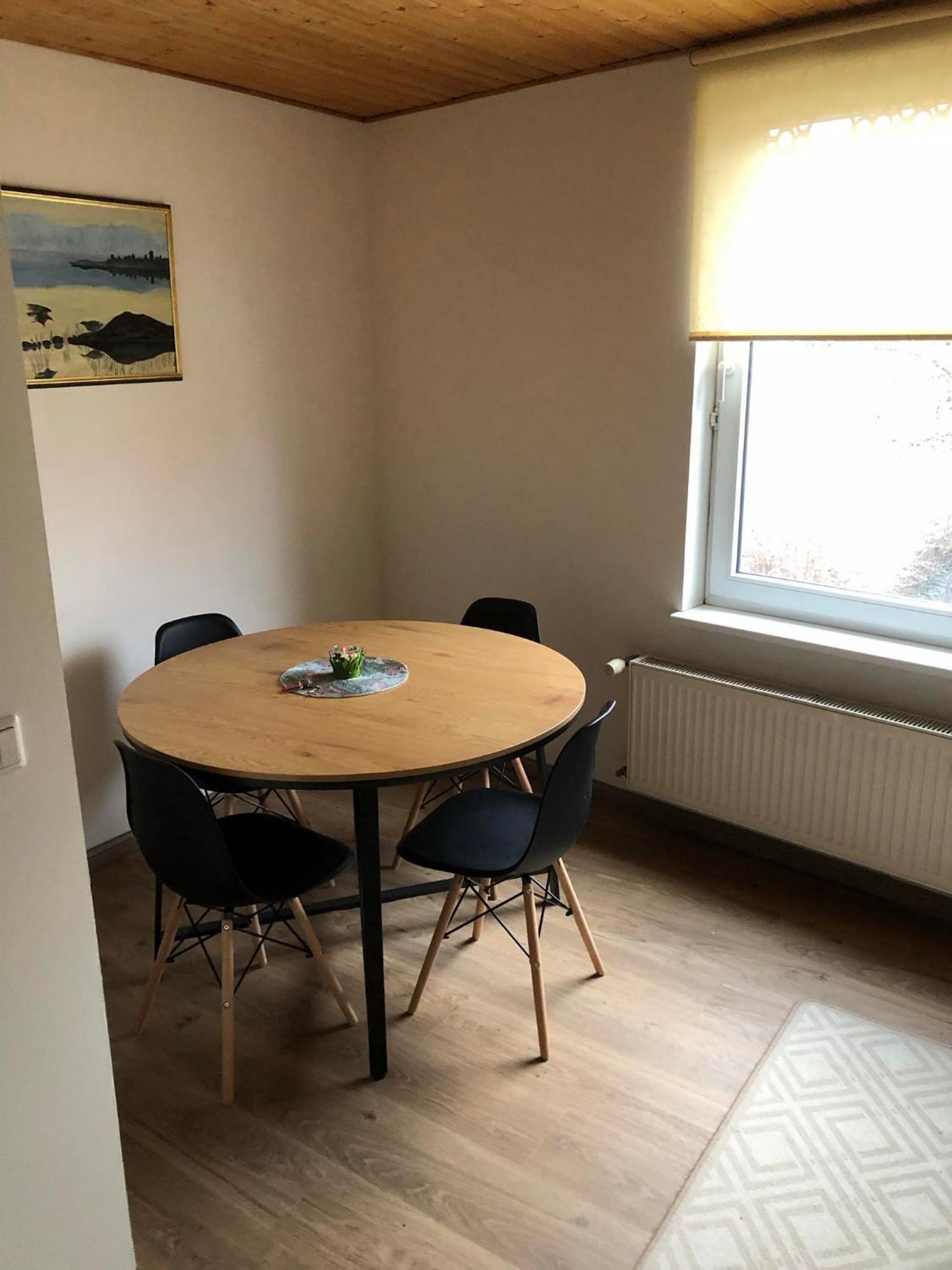 Kalevite Kodu 2-Toaline Apartment! Kuressaare Exteriér fotografie